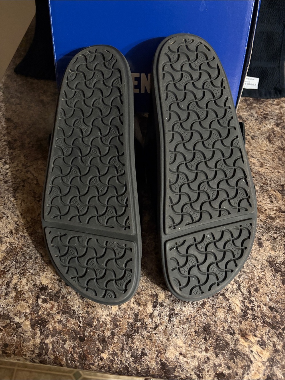 Birkenstock High shine Arizona Droplet Buckle sandals - Picture 3 of 5